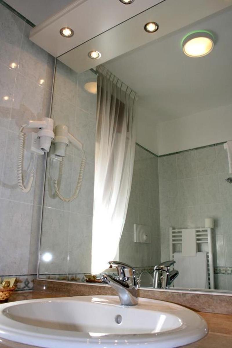 Altea Suites Помеция Экстерьер фото