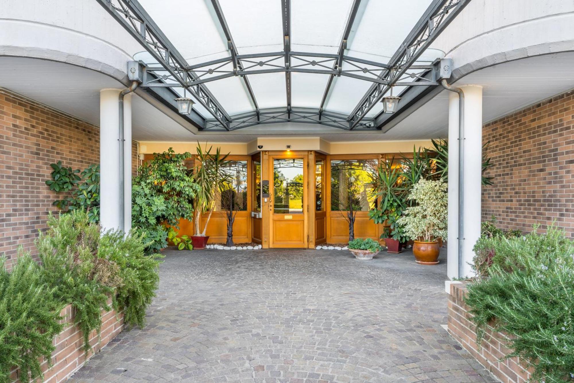 Altea Suites Помеция Экстерьер фото
