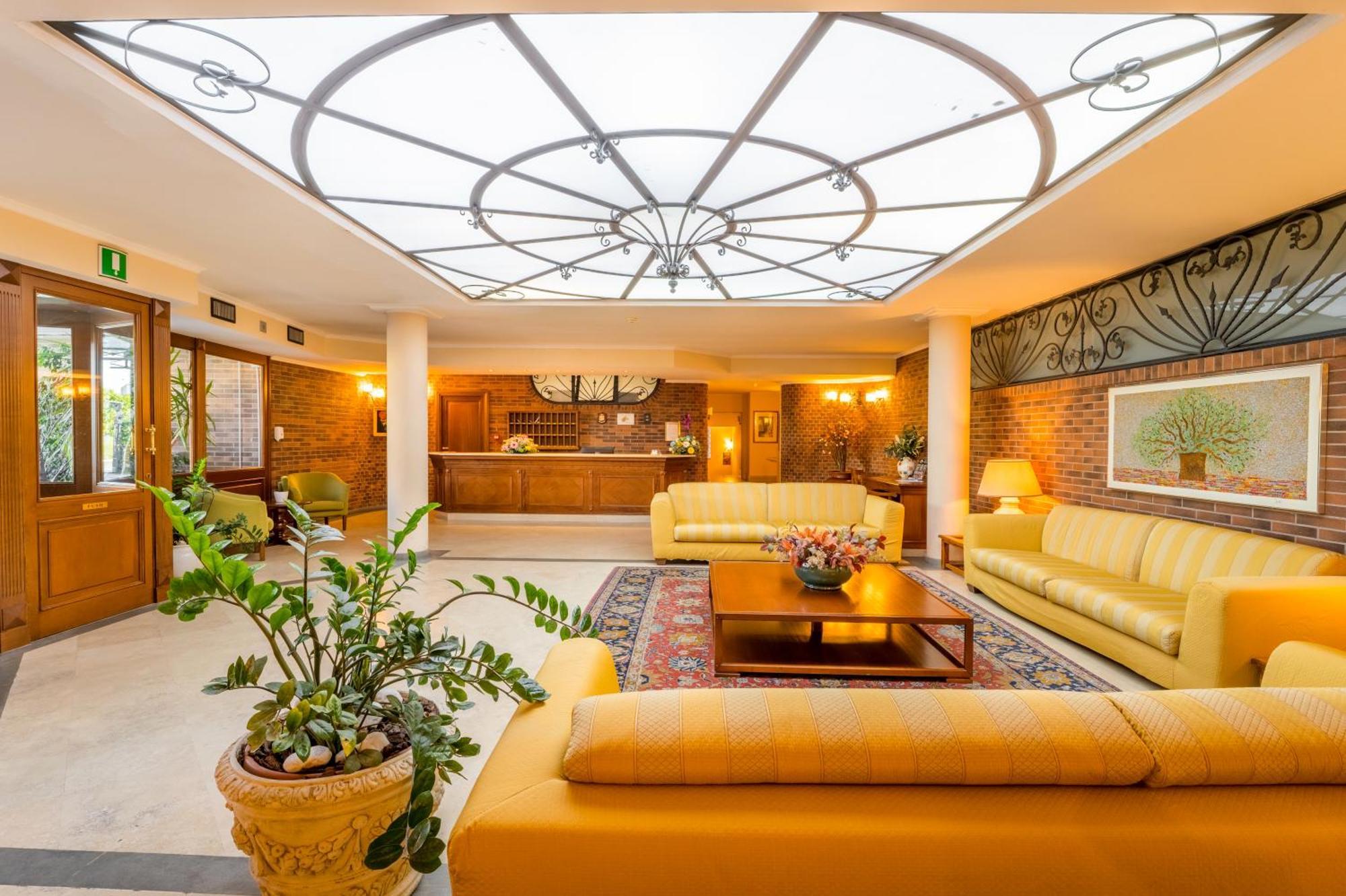Altea Suites Помеция Экстерьер фото