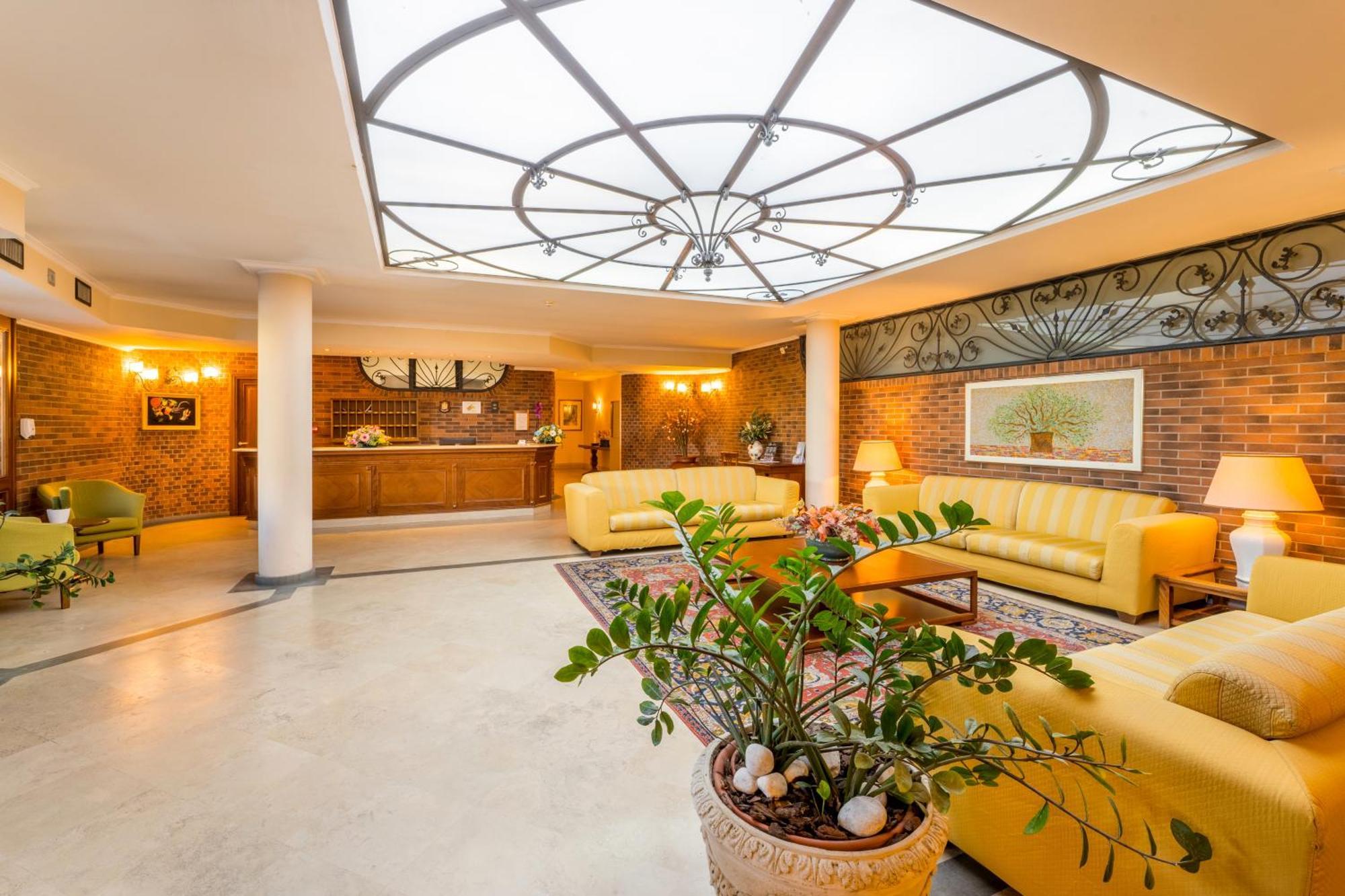 Altea Suites Помеция Экстерьер фото