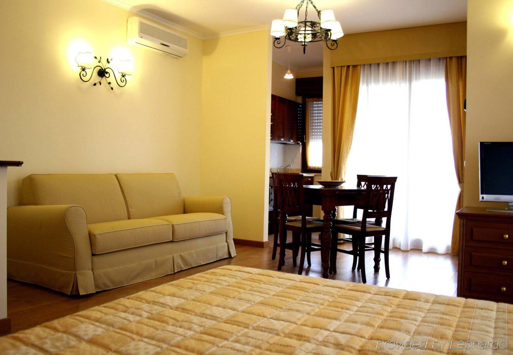 Altea Suites Помеция Номер фото