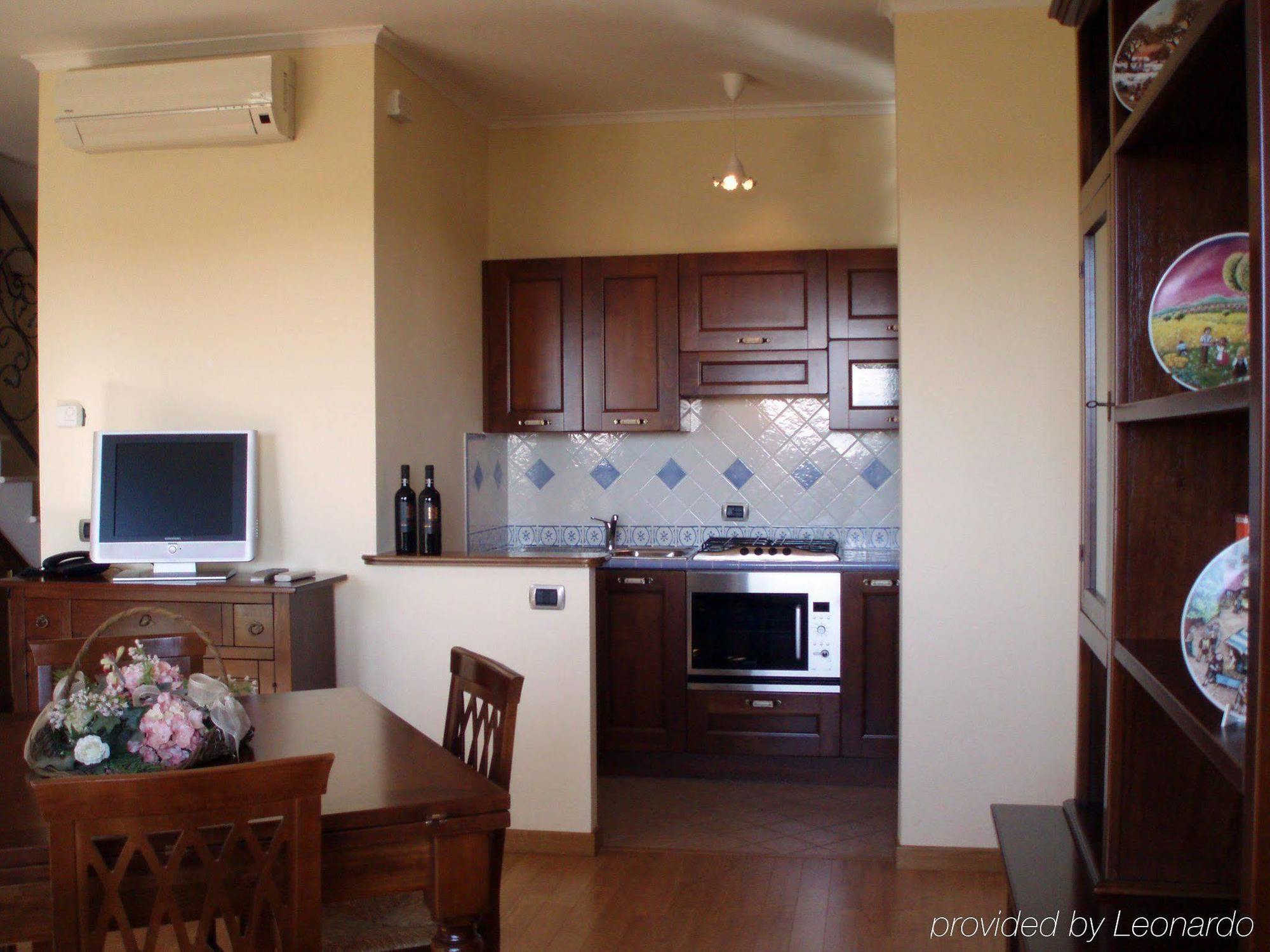 Altea Suites Помеция Номер фото