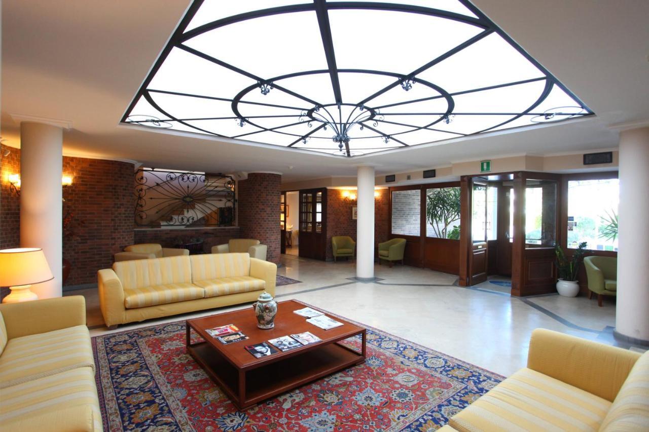Altea Suites Помеция Экстерьер фото